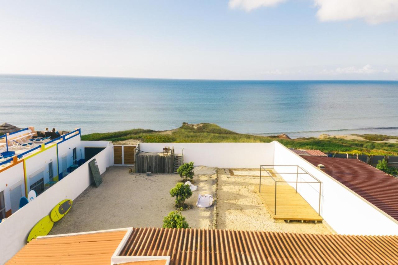 Bed and Breakfast Soulsurfcamp Portugal Пениши Экстерьер фото